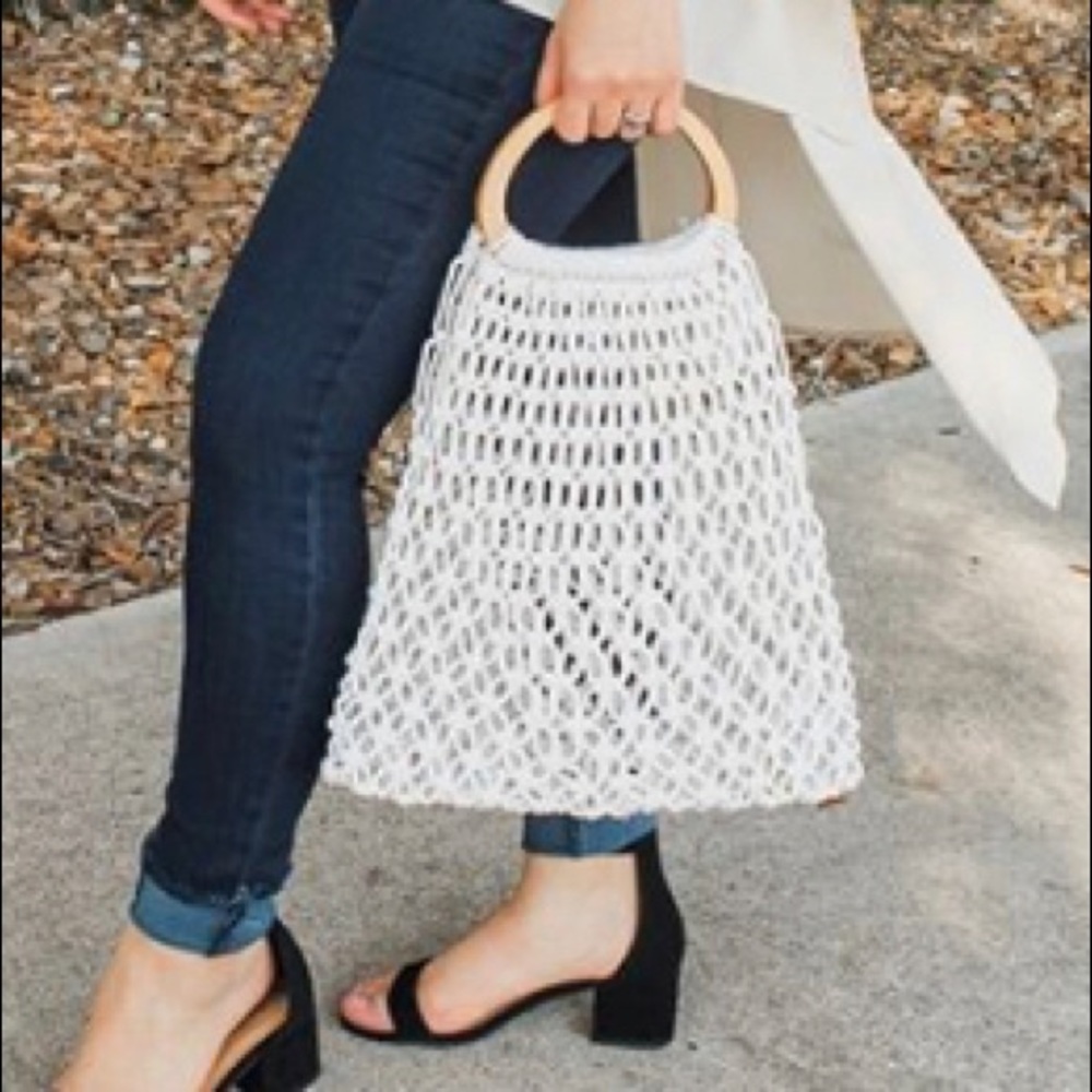 New Crochet Bag 2 colors available - Picture 3 of 7